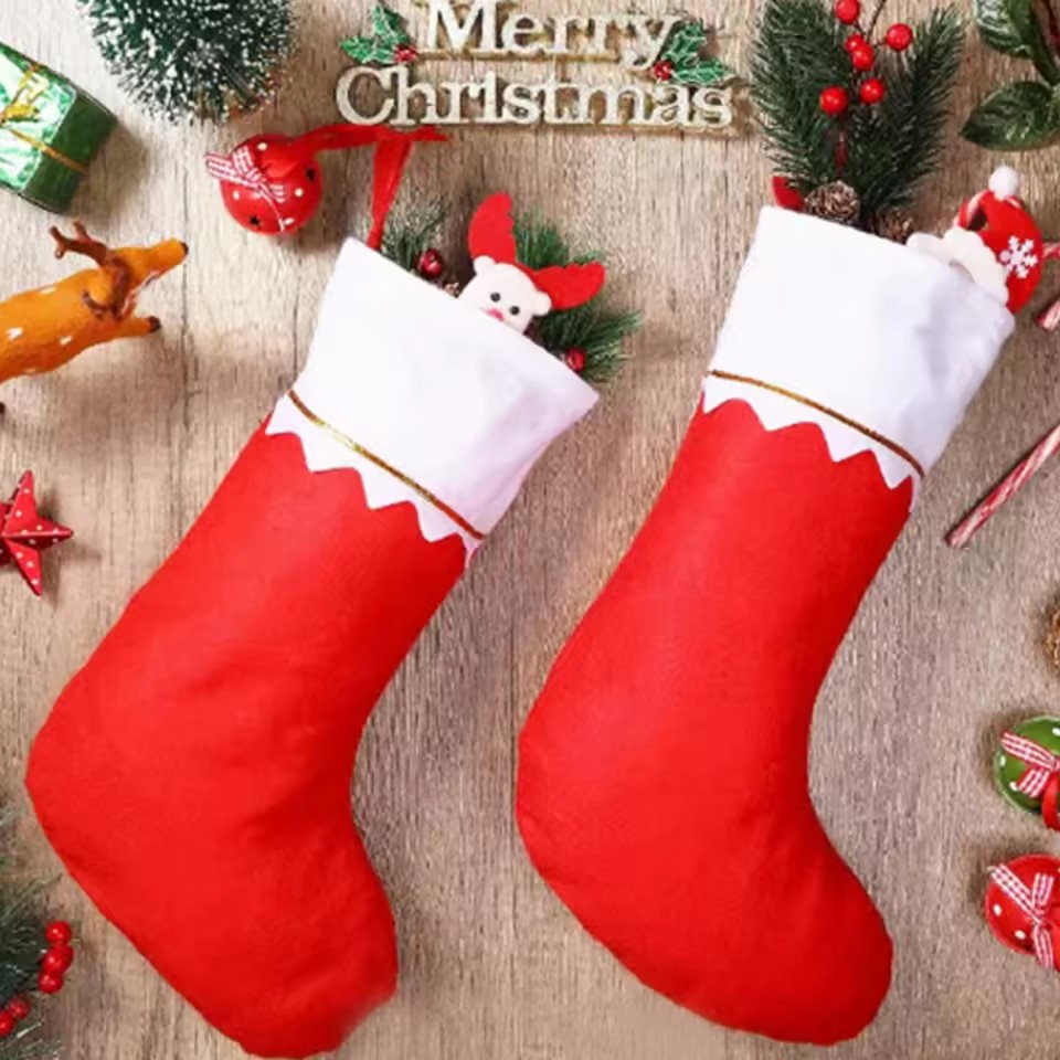 Christmas Stocking Hanging - ถุงเท้าคริสต์มาส 1/3/6 ชิ้น, ถุงของขวัญแขวนต้นคริสต์มาสสีแดงขอบขาวสำหรับตกแต่งงานปาร์ตี้วันหยุด